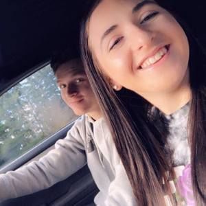 Meet your Posher, Kelsey